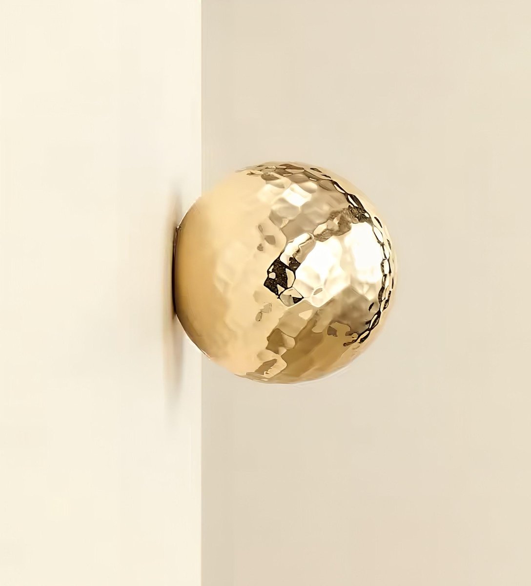 Shiny hammered brass ball drawer knob/textured gold ball cabinet pull/shiny gold ball drawer handle/brass furniture hardware/round gold knob