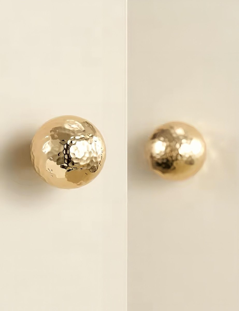 Shiny hammered brass ball drawer knob/textured gold ball cabinet pull/shiny gold ball drawer handle/brass furniture hardware/round gold knob