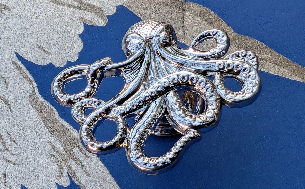 Silver octopus cabinet pull/Shiny Silver Kracken Drawer Knob/Octopus drawer handle/quirky furniture hardware/deep sea door knob/Fun handle