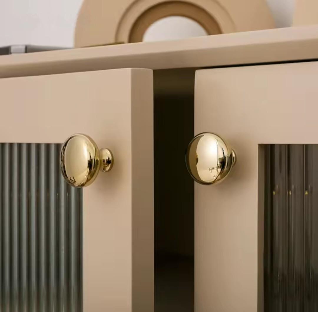 Round shiny gold brass cabinet handle/mirror shiny gold drawer knob/Polished brass door handle/Solid brass furniture hardware/classic handle