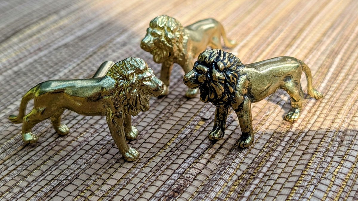 Lion shaped brasscdoor knob/Gold Lion drawer pull/Bronze Lion wardrobe door handle/Novelty drawer pull/unique cabinet handle/Brass hardware