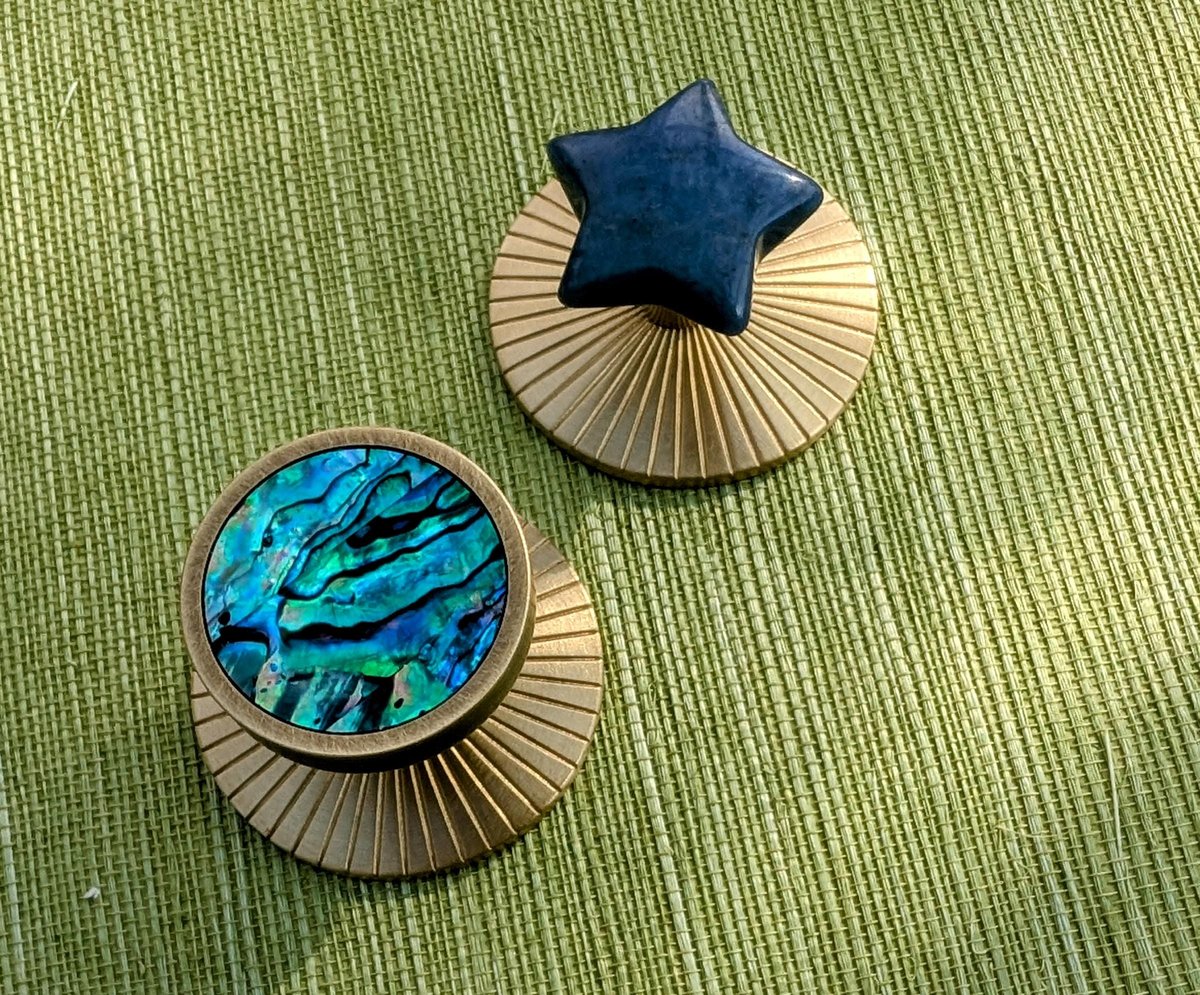 Gold brass round backplates for drawer handles/Brass circular back plates for cabinet pulls/Gold round door handle backplate/Backplate