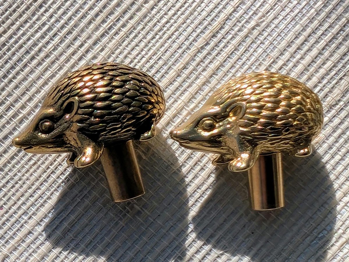 Gold or Bronze hedgehog cabinet handle/Hedgehog door handle/Hedgehog drawer knob/Woodland themed handle/Brass furniture hardware