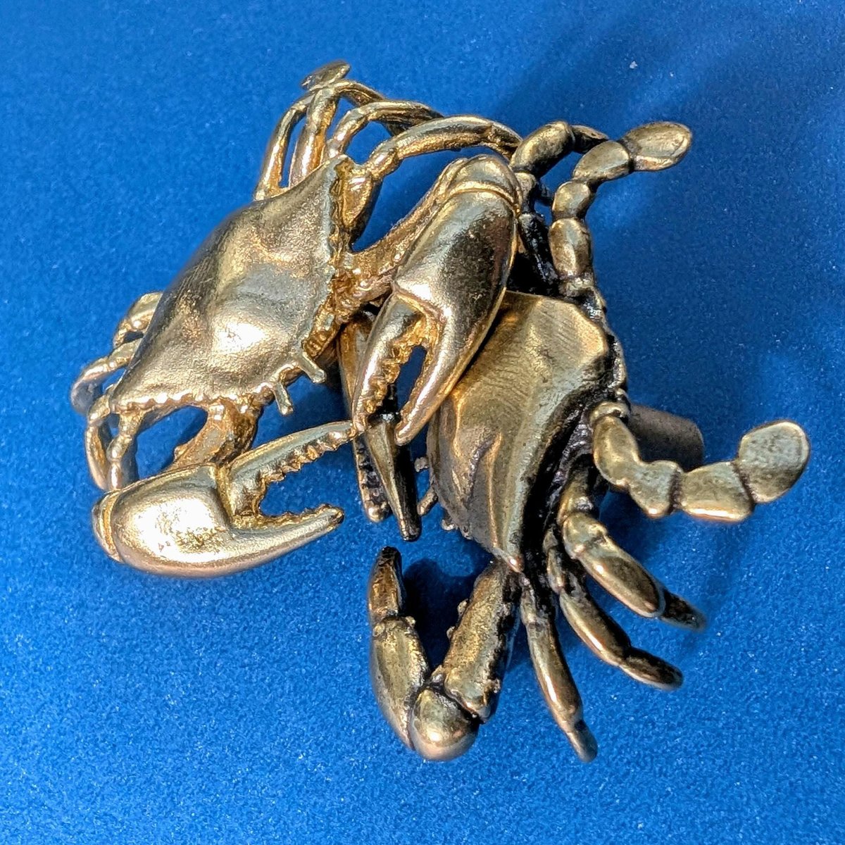 Gold or Bronze crab cabinet handle/Cancer zodiac door handle/Crab shaped drawer knob/Seaside decor/Brass furniture hardware/Beach decor
