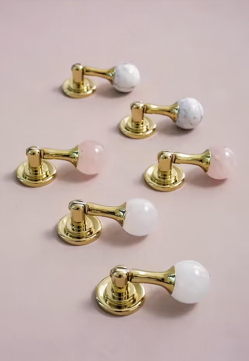 Shiny gold drop handle in rose quartz, white quartz and marble/Gemstone drawer pull/Semi precious stone cabinet pull/Luxury crystal handle
