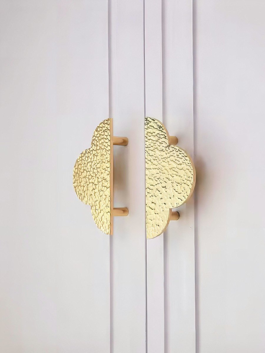 Clover shaped hammed texture drawer handle/Big Gold drawer pull/Gold Wardrobe handle/Kitchen hardware/Large cabinet handle/Gold door handle