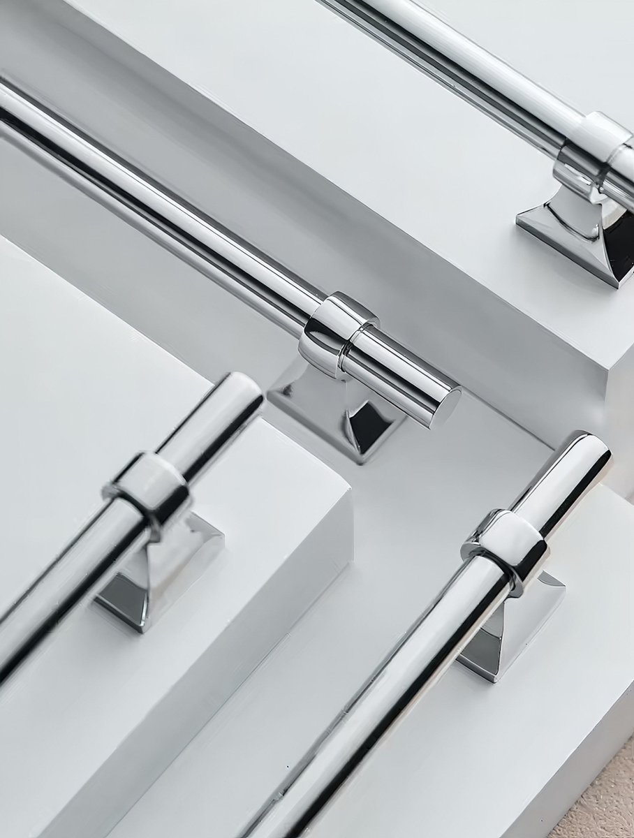 Shiny silver bar cabinet handle with retro look/Chrome drawer handle/home improvement hardware/Silver cabinet door handle/Silver hardware