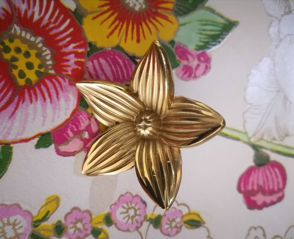 Gold brass star shaped flower cabinet pull/Jasmine flower drawer pull/Gold flower drawer Knob/Brass flower door knob/gold furniture hardware