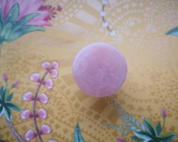 Round pink rose quartz drawer pull/pink gemstone cabinet handle/pink crystal furniture hardware/Round rose quartz door knob/pink handle