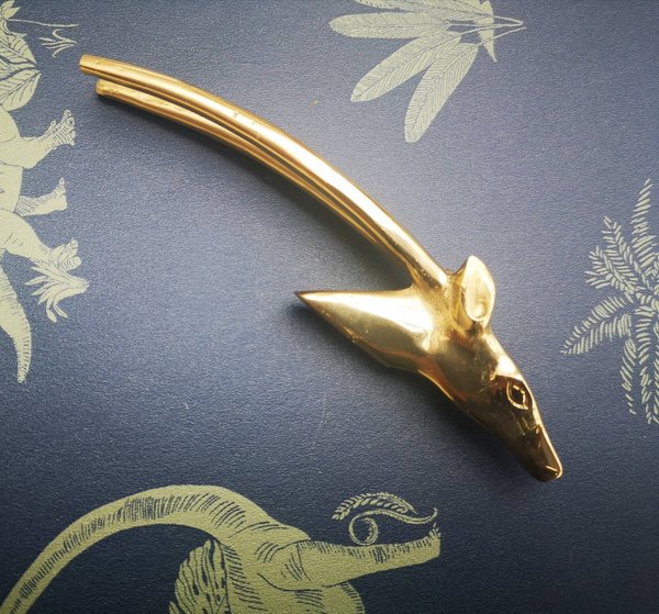 Solid brass gold antelope head drawer handle/Long horned gazelle cabinet pull/Sleek springbok head door handle/Zoo animal brass drawer knob