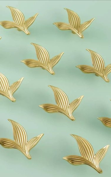Gold Lilly of the Valley Leaf shaped Cabinet Pull/Elegant leaf shaped brass door handle/Brass leaves design drawer knob/furniture hardware