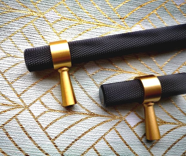 Black and gold knurled cabinet bar handle/textured brass drawer pull/ kitchen cabinet handle/modern furniture hardware/cabinet door handle