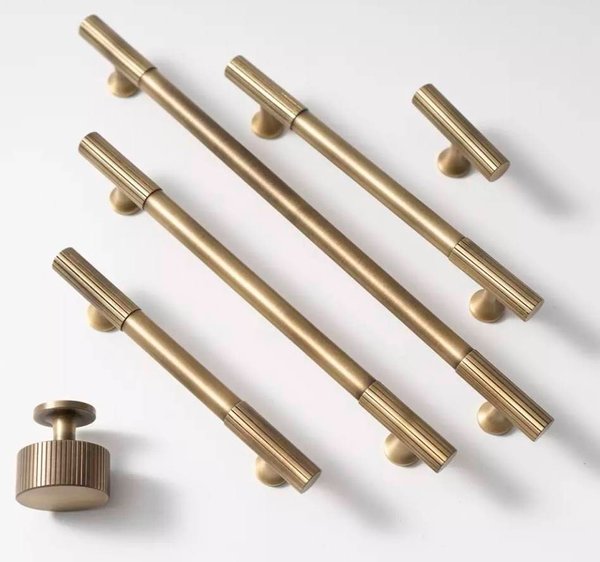 Bronze handle/bar handle with a line pattern/metal cabinet handle/home improvement hardware/kitchen cabinet handle/aged brass door handle