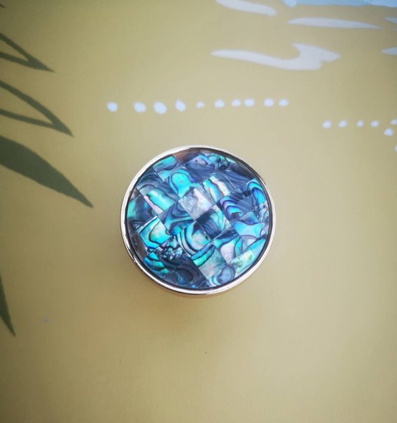 Checked rainbow mother of pearl drawer pull/pearl cabinet handle/pearl furniture hardware/Abalone shell cabinet pull/gold pearl door knob