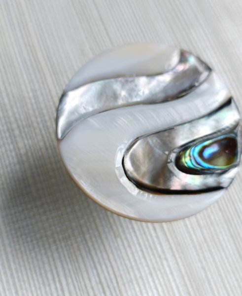 Large round mixed shell pattern drawer pull/Pearl Cabinet pull/mother of pearl door handle/Swirl pattern door knob/pearl furniture hardware