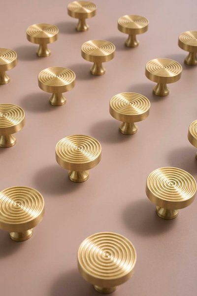 Chunky matte gold brass echo pattern drawer handle/brass furniture hardware/Mid century modern drawer knob/Gold brass retro cabinet pull