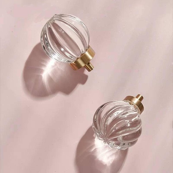 Round pumpkin or balloon shaped lucite cabinet pull/Transparent door knob/Vintage design clear acrylic drawer handle/retro style hardware
