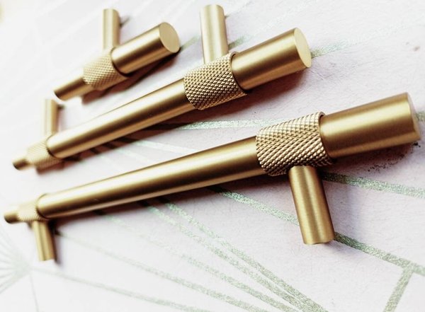 Matt gold with textured detail cabinet bar handle/Brass drawer pull/gold knurled cabinet pull/Brass furniture hardware/kitchen hardware