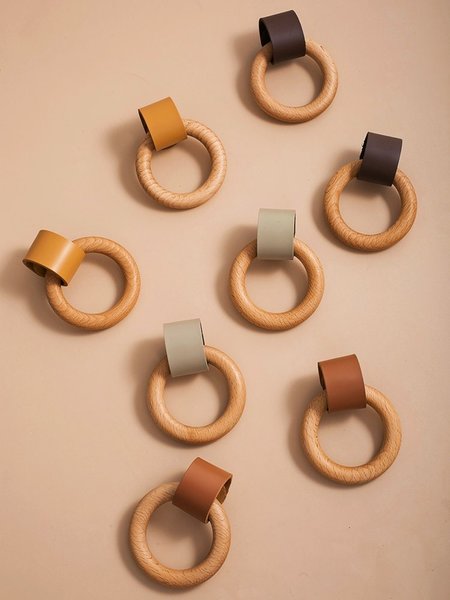 Leather and wooden ring drawer knob/Retro style leather and wood drawer handle/Leather and Wood cabinet pull/Mid century modern drawer pull
