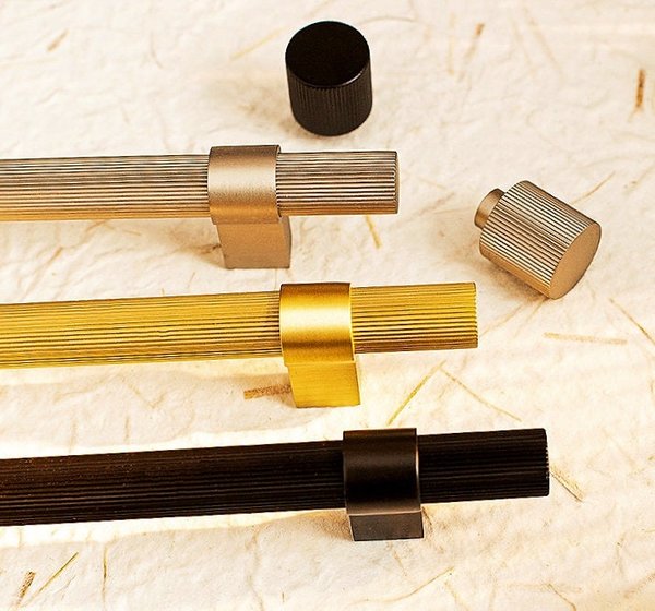 Gold Silver or black textured metal bar handle with wide base/Improved grip cabinet pull/brass kitchen cabinet handle/modern brass hardware