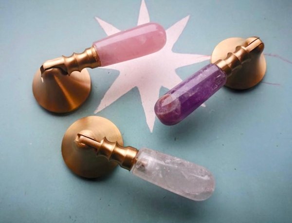 Crystal and brass drop handle/Gemstone drop drawer pull/Semi precious stone drop cabinet pull/Crystal furniture hardware/Amethyst door knob