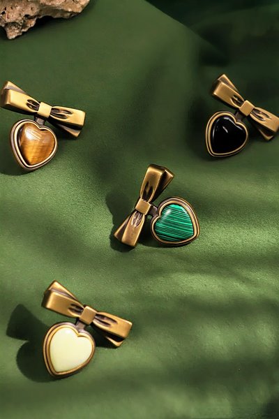 Bronze brass heart shaped drop handle/Semi precious stone drop drawer pull/Bronze cabinet pull/Crystal furniture hardware/Dresser door pull