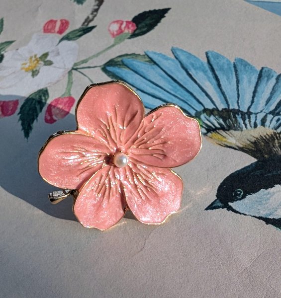 Pink enamel and faux pearl cherry blossom cabinet handle/Pink flower drawer pull/Pink and gold bloom door knob/bedroom furniture hardware