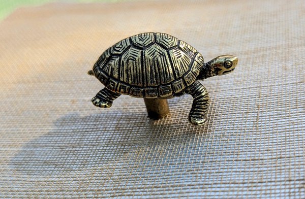 Gold or Bronze Tortoise drawer handle/Brass Tortoise door knob/Tortoise cabinet pull/Brass furniture hardware/Animal shaped drawer knob